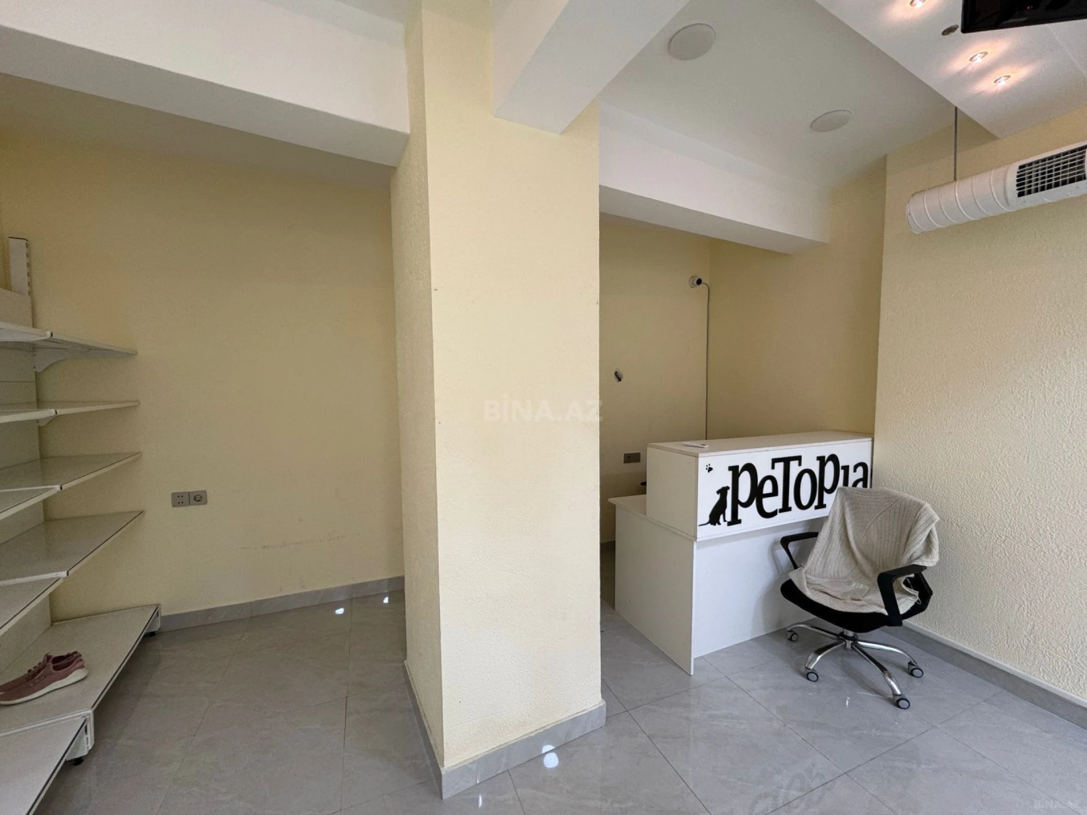 Satılır obyekt 135 m²