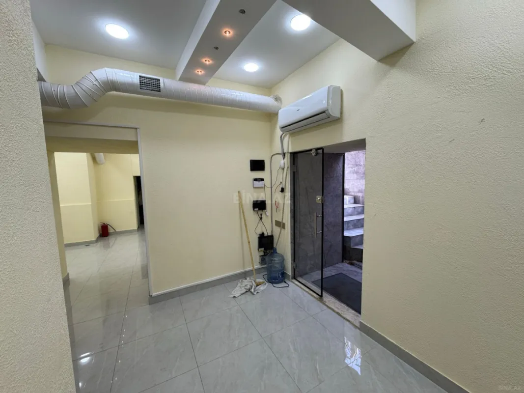 Satılır obyekt 135 m²