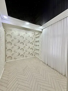 Satılır 4 otaqlı mənzil 135 m²