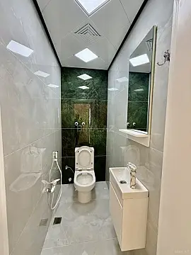 Satılır 4 otaqlı mənzil 135 m²