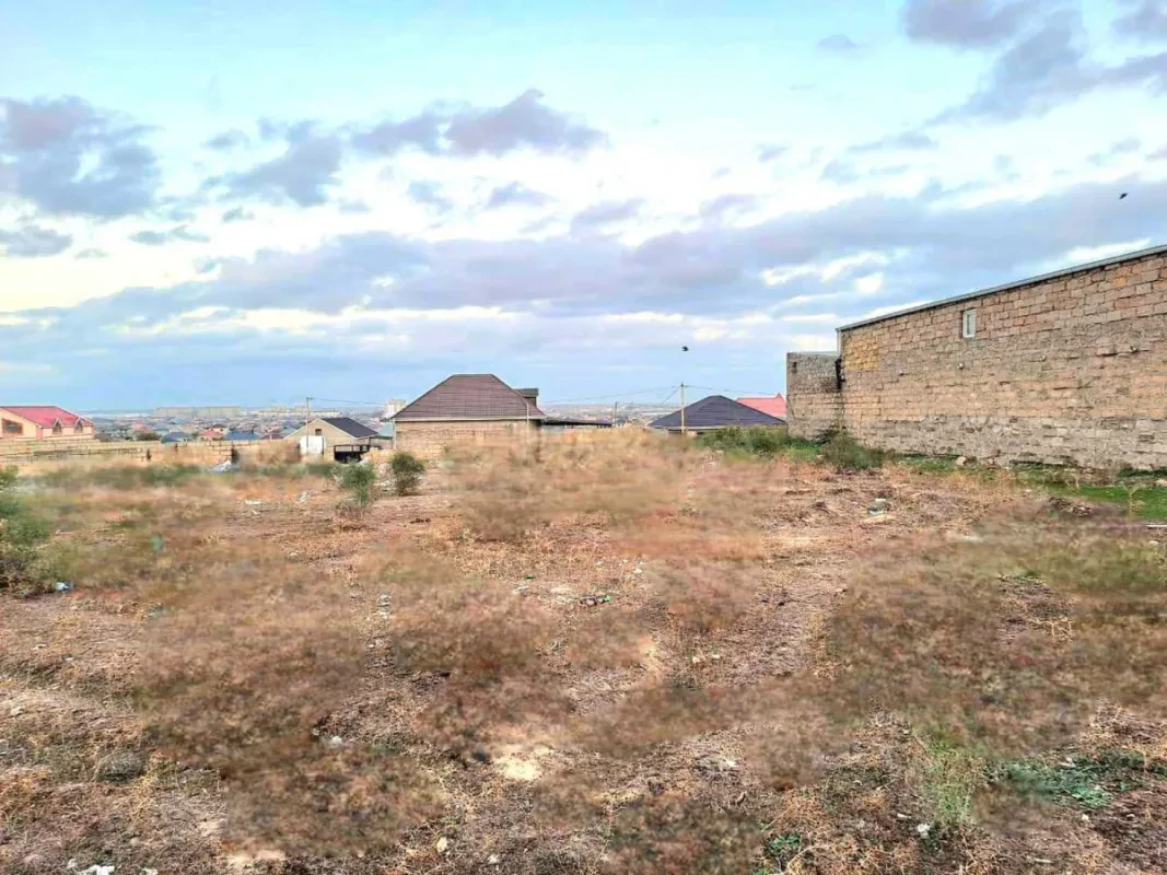 Satılır torpaq sahəsi 10 m²