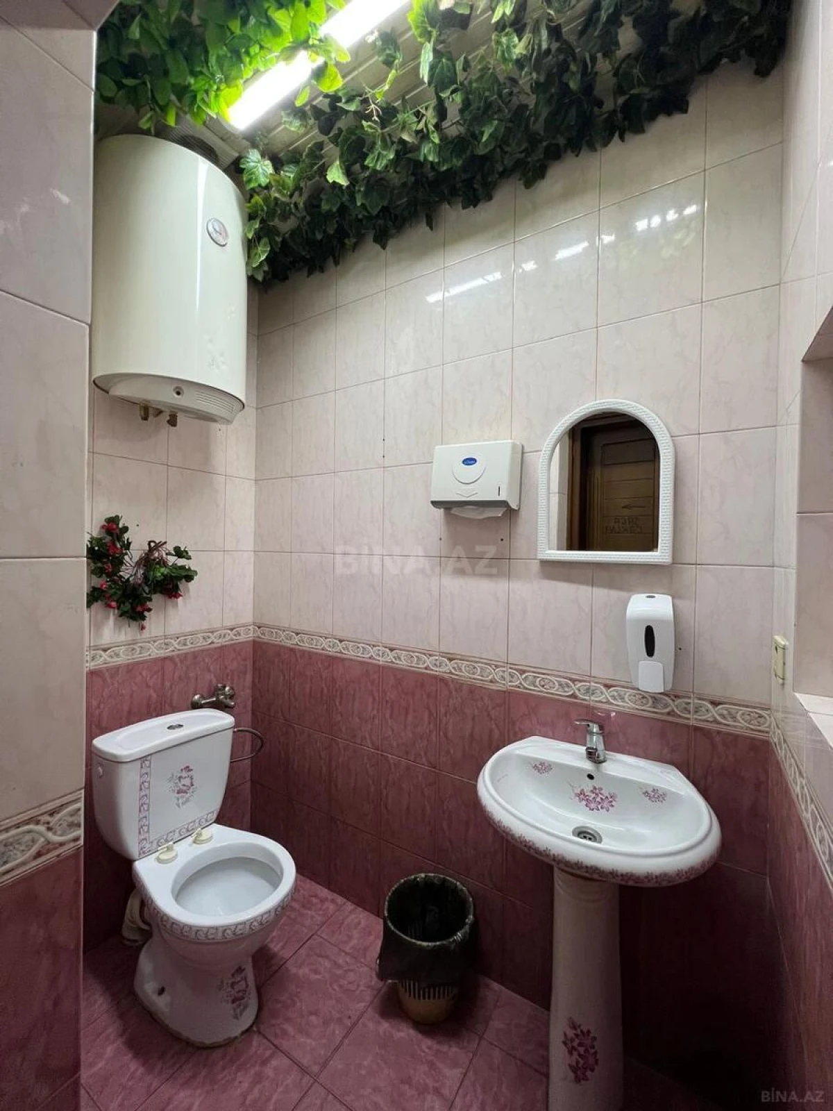 Kirayə verilir obyekt 90 m²