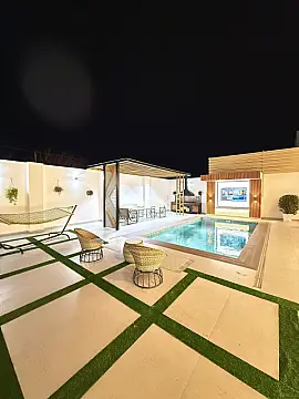 Satılır 5 otaqlı həyət evi 300 m²