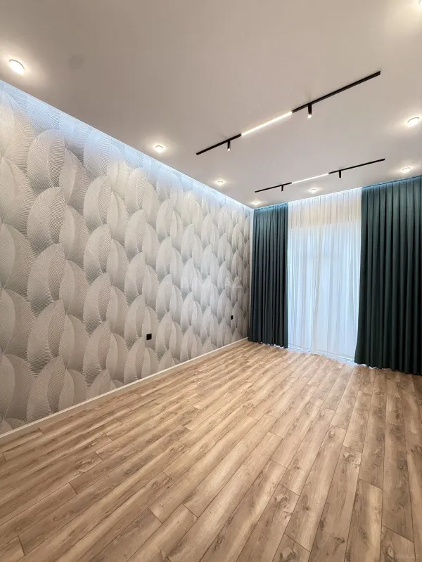 Satılır 5 otaqlı həyət evi 300 m²