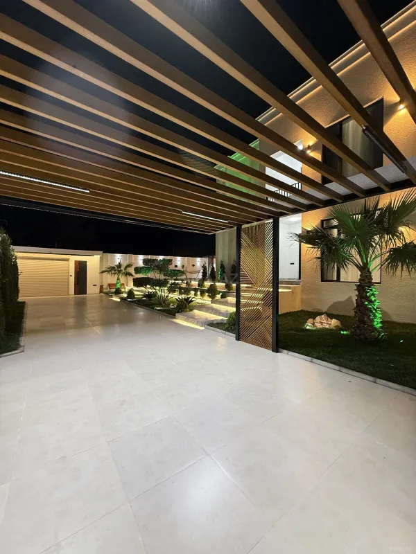 Satılır 5 otaqlı həyət evi 300 m²
