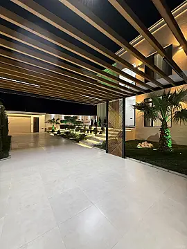 Satılır 5 otaqlı həyət evi 300 m²