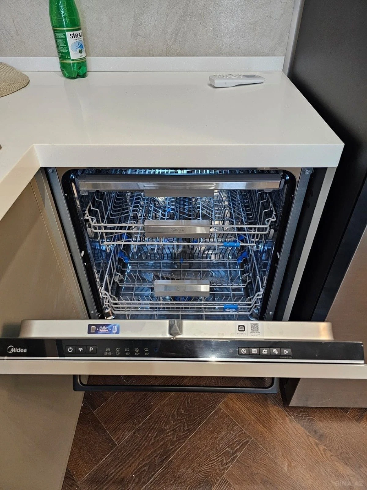 Kirayə verilir 2 otaqlı mənzil 68 m²