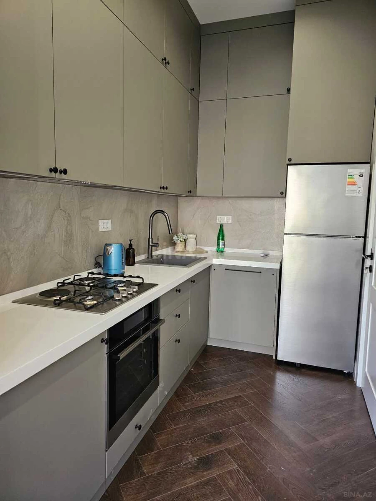 Kirayə verilir 2 otaqlı mənzil 68 m²