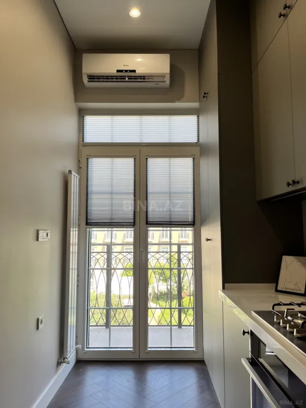 Kirayə verilir 2 otaqlı mənzil 68 m²