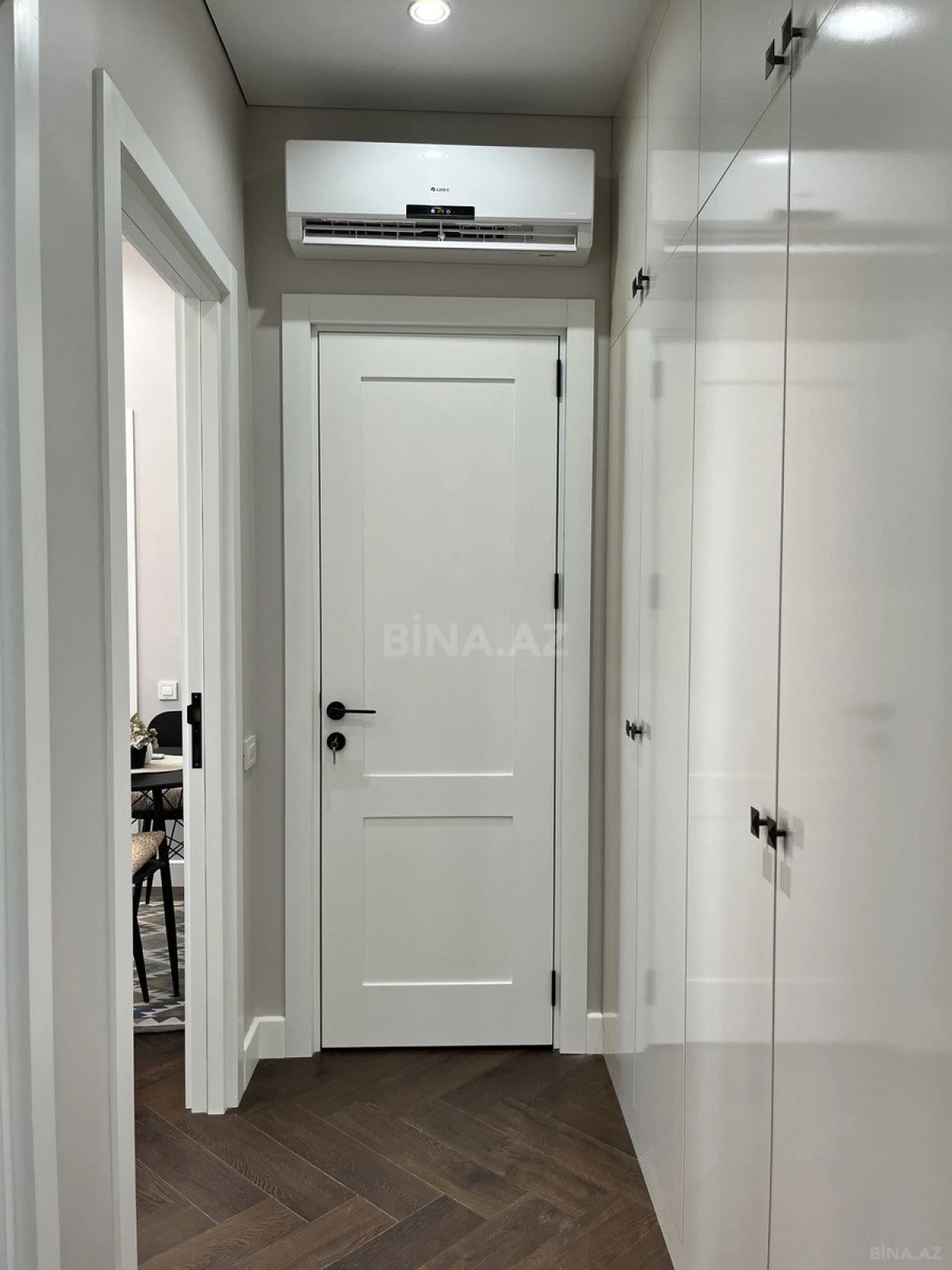Kirayə verilir 2 otaqlı mənzil 68 m²