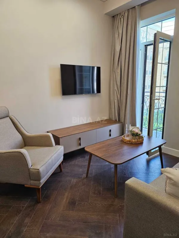 Kirayə verilir 2 otaqlı mənzil 68 m²