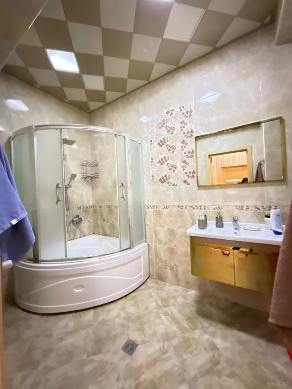 Satılır 3 otaqlı mənzil 125 m²