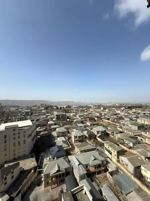 Satılır 3 otaqlı mənzil 125 m²