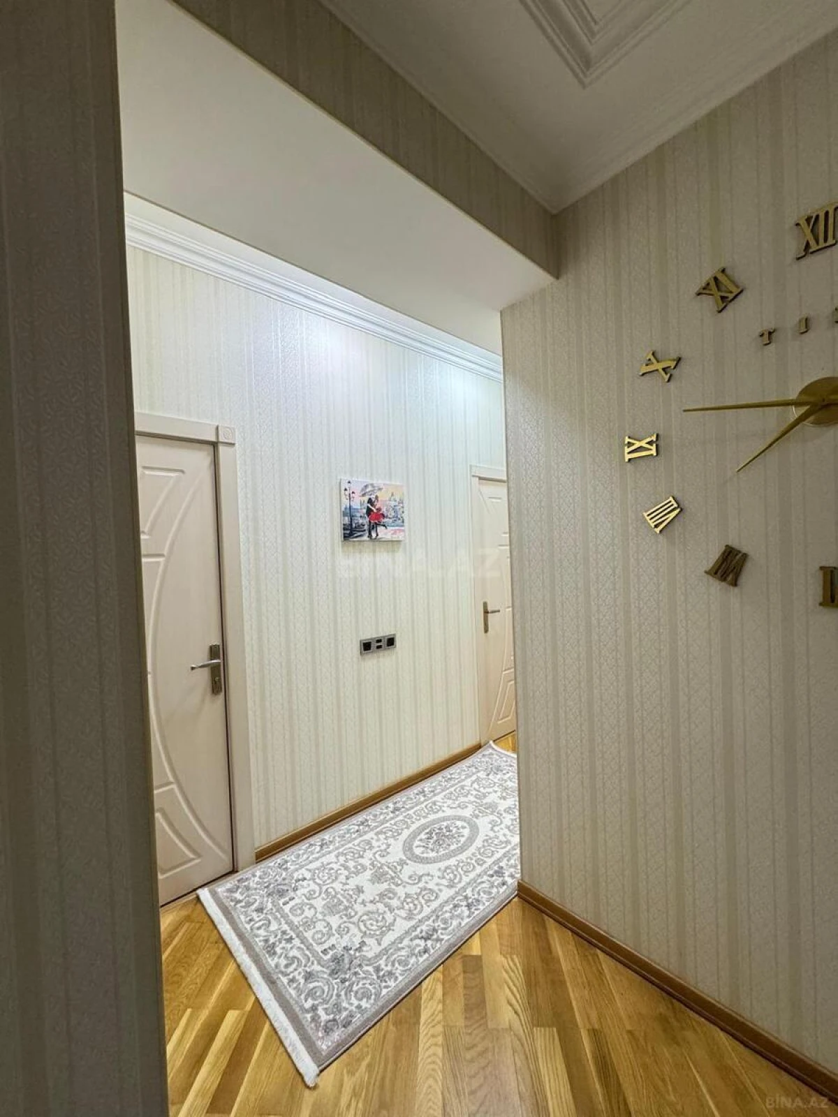 Satılır 3 otaqlı mənzil 102 m²