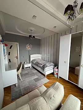 Satılır 3 otaqlı mənzil 102 m²