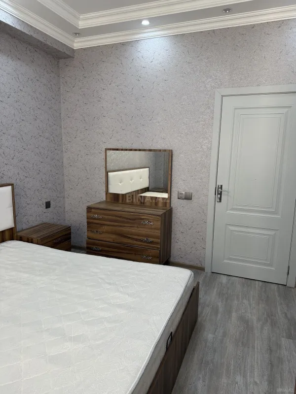 Satılır 2 otaqlı mənzil 58 m²