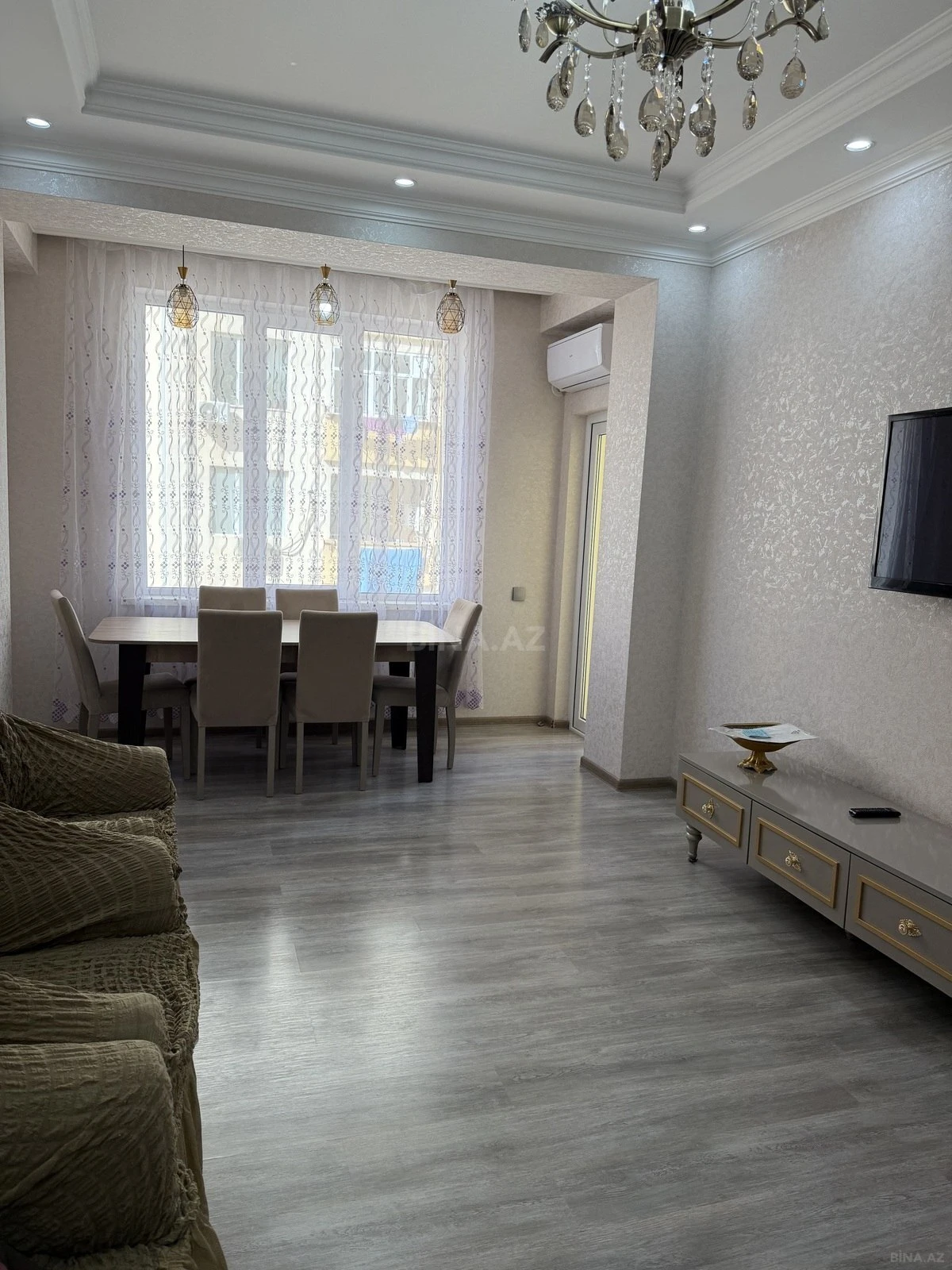 Satılır 2 otaqlı mənzil 58 m²