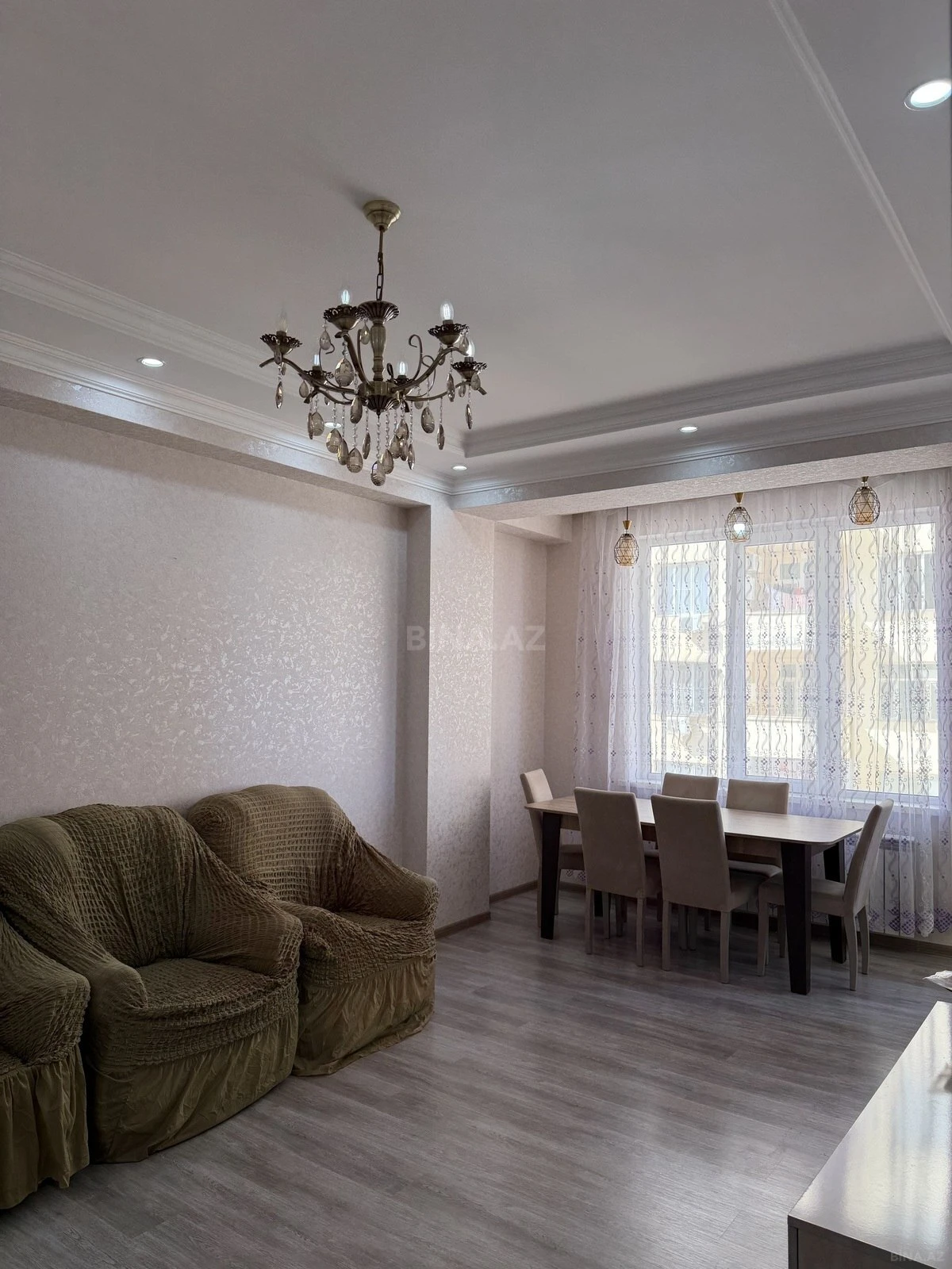 Satılır 2 otaqlı mənzil 58 m²