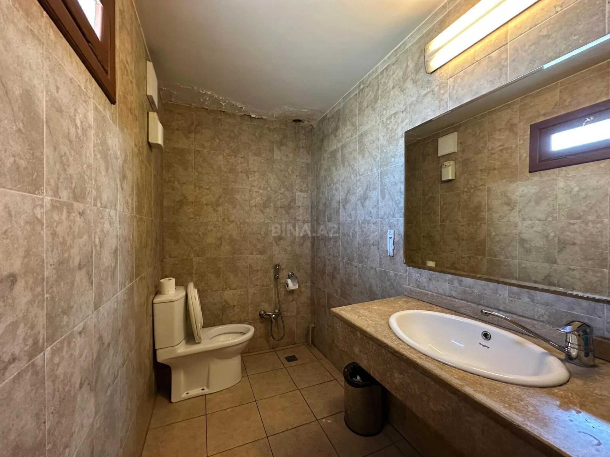 Kirayə verilir obyekt 470 m²