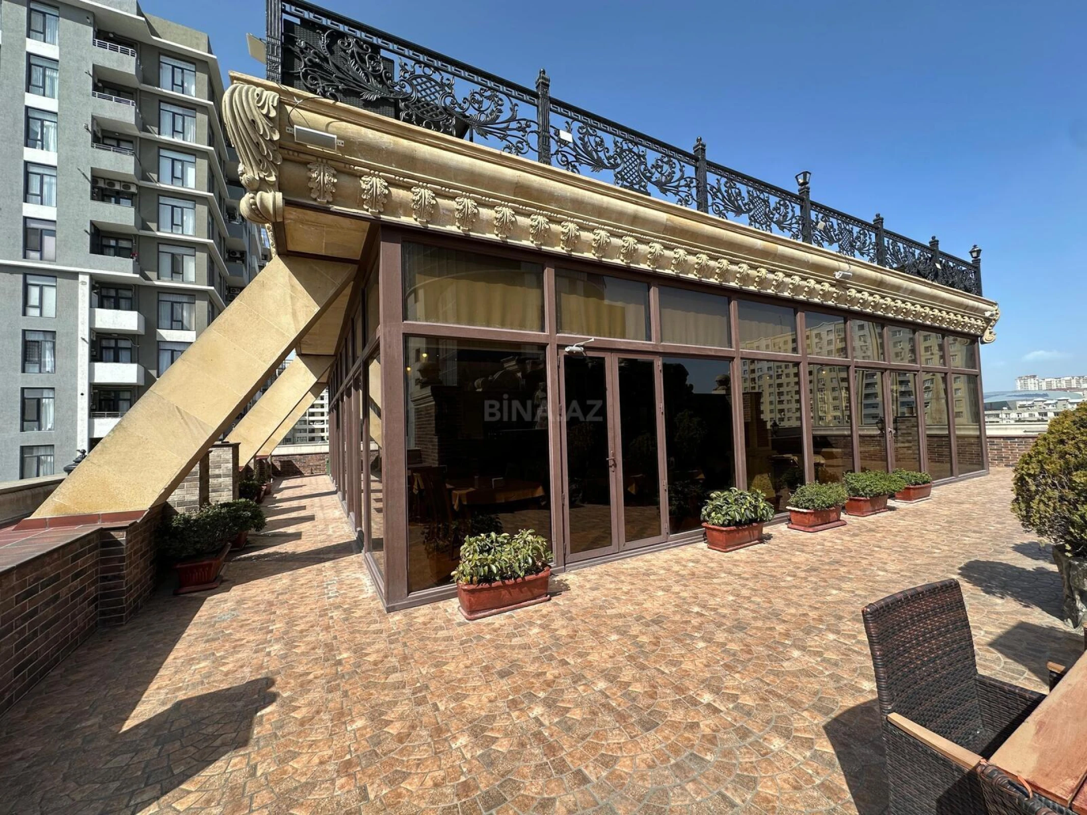 Kirayə verilir obyekt 470 m²