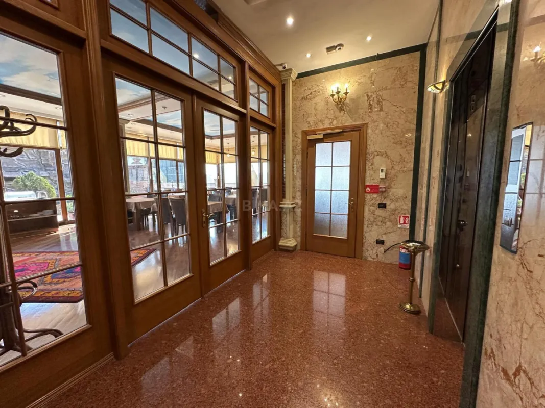 Kirayə verilir obyekt 470 m²