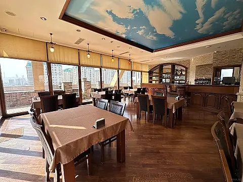 Kirayə verilir obyekt 470 m²