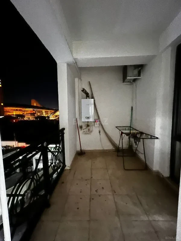 Satılır 2 otaqlı mənzil 93 m²