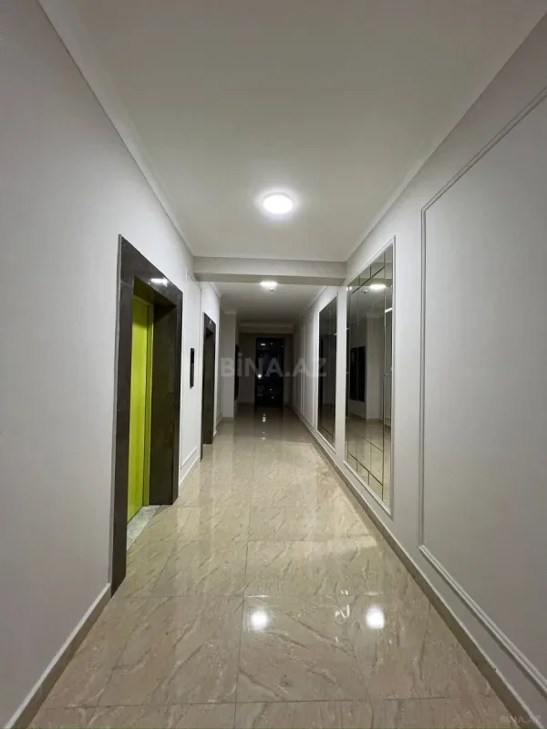 Satılır 2 otaqlı mənzil 93 m²