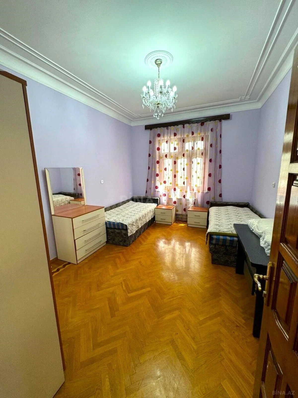 Satılır 6 otaqlı həyət evi 330 m²