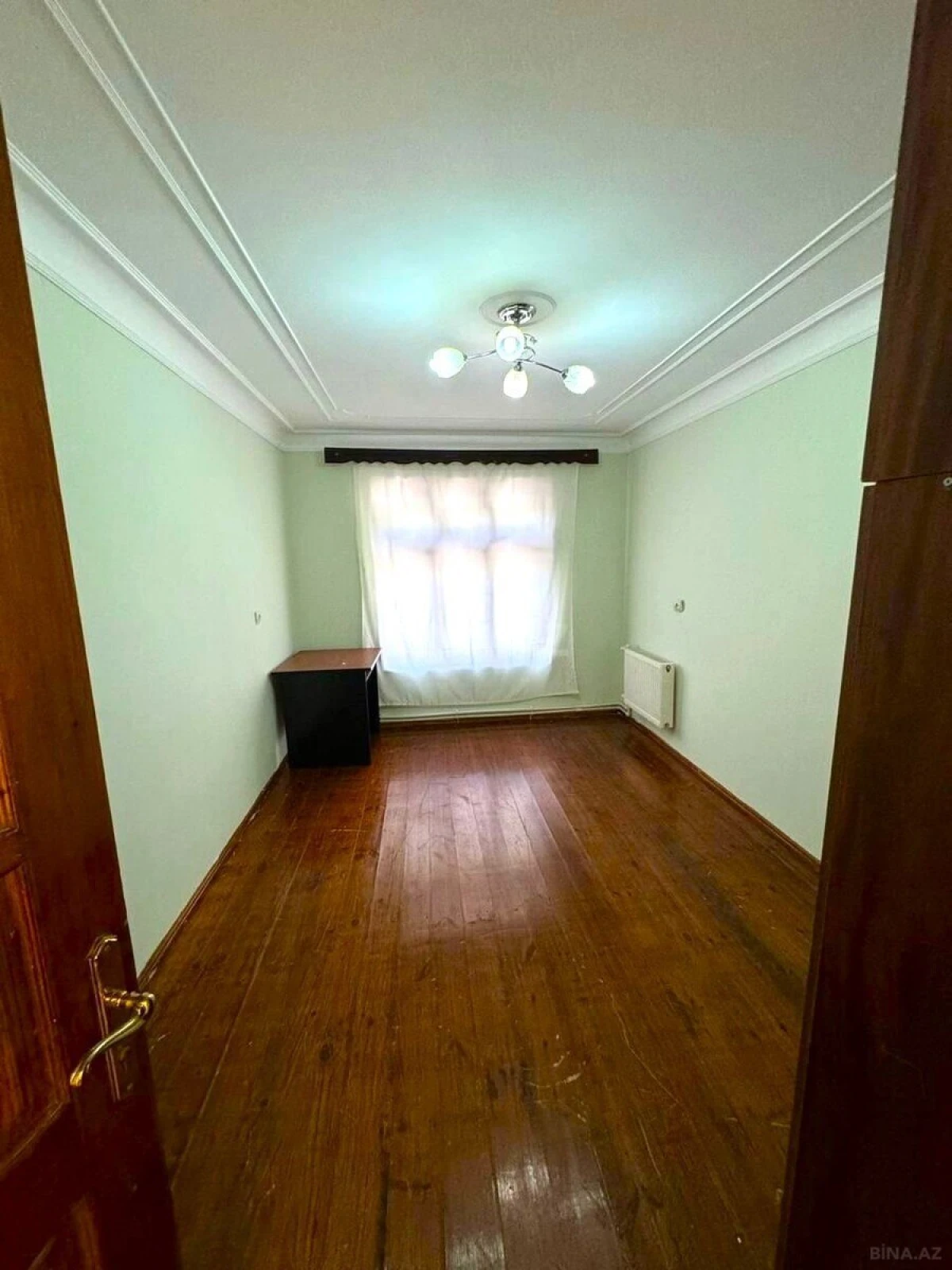 Satılır 6 otaqlı həyət evi 330 m²