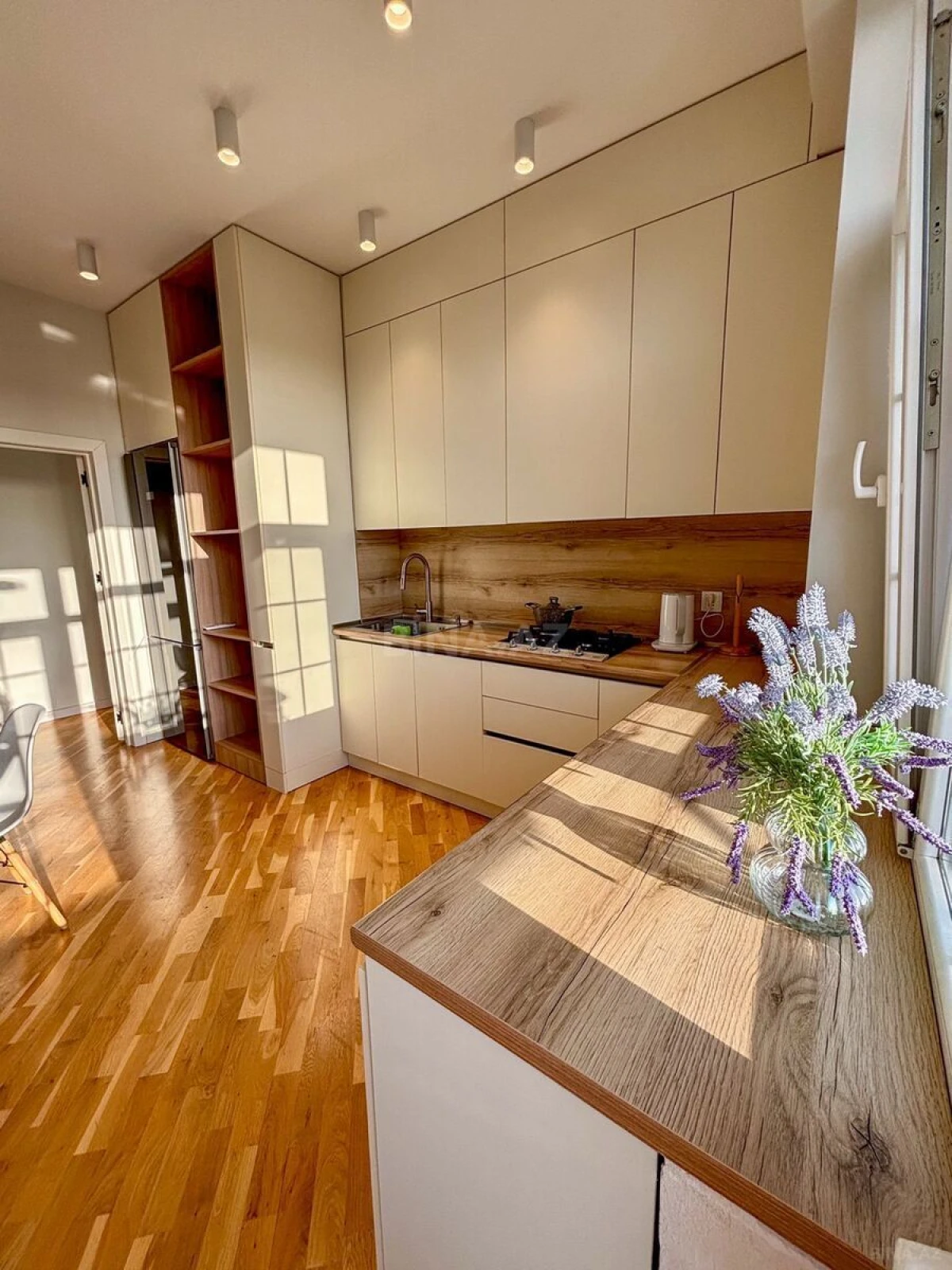 Satılır 2 otaqlı mənzil 90 m²