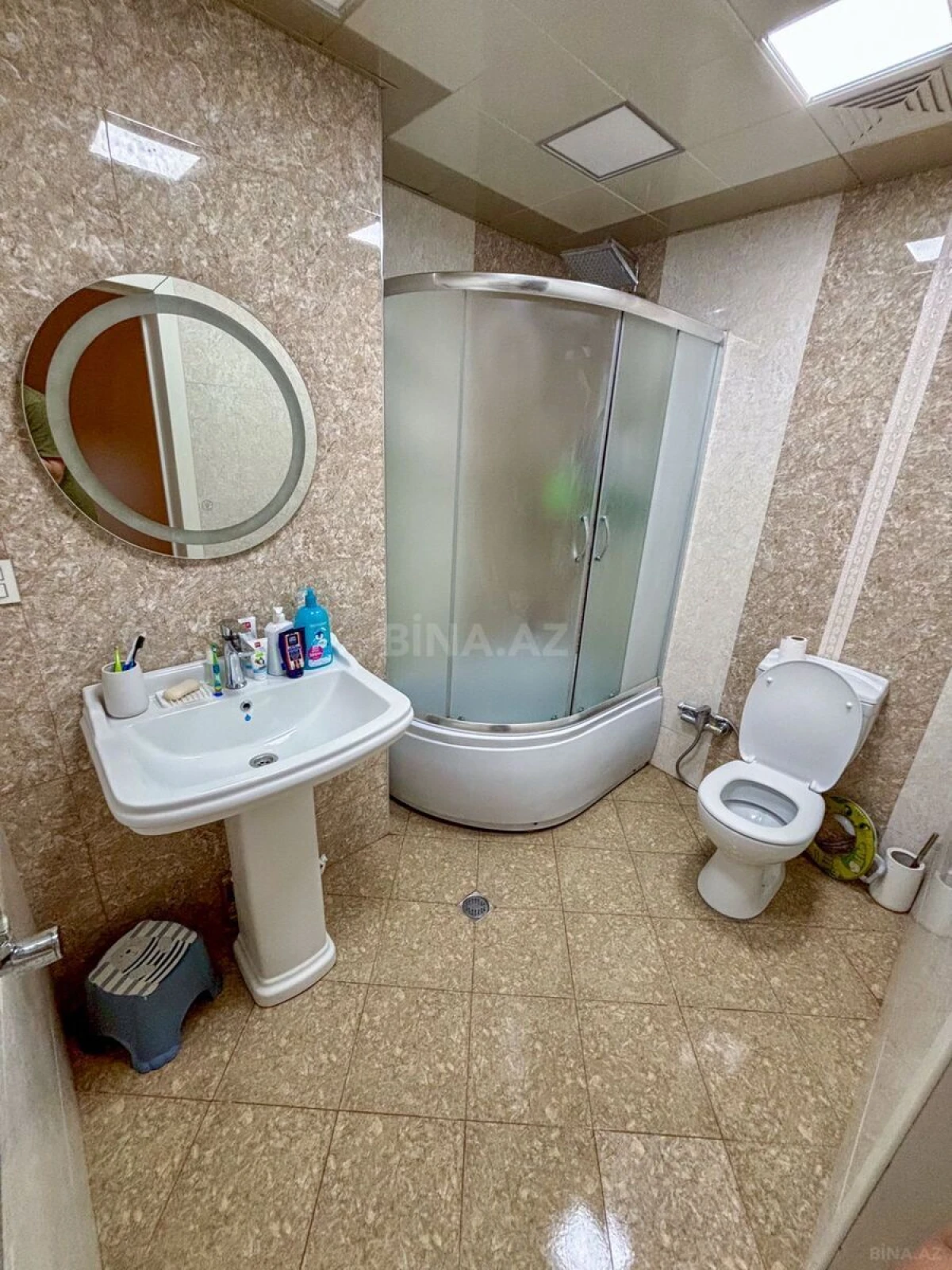 Satılır 2 otaqlı mənzil 90 m²