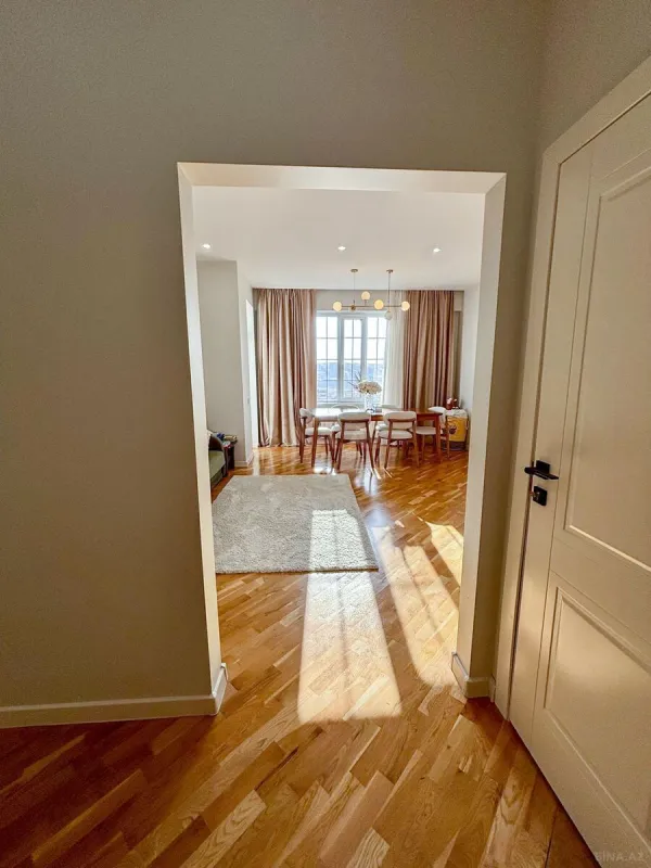 Satılır 2 otaqlı mənzil 90 m²