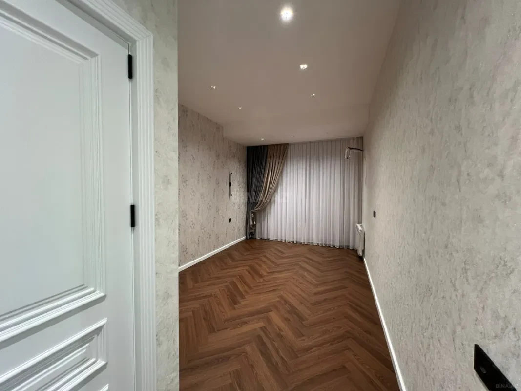 Satılır 3 otaqlı mənzil 97 m²