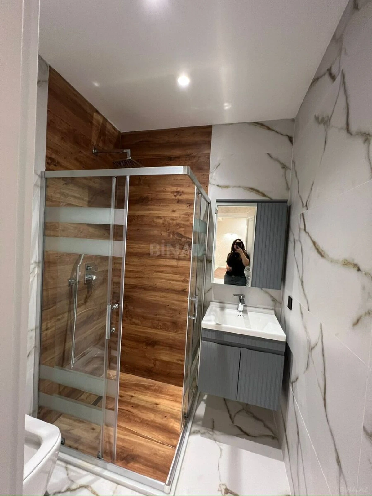 Satılır 3 otaqlı mənzil 97 m²