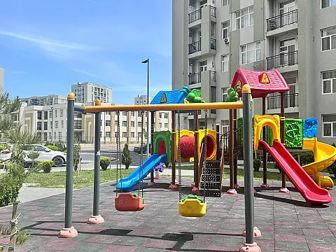 Satılır 4 otaqlı mənzil 120 m²