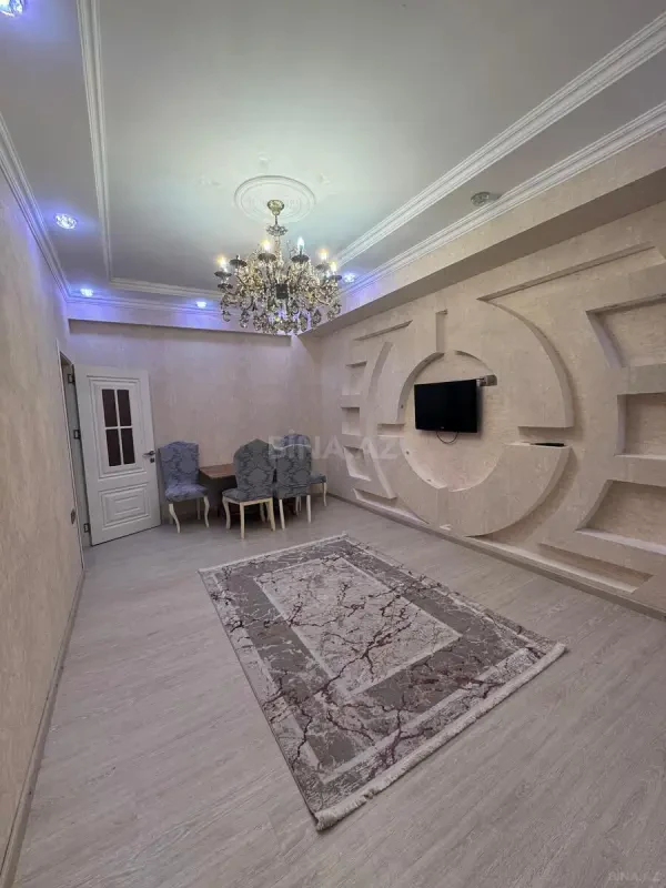 Kirayə verilir 2 otaqlı mənzil 70 m²
