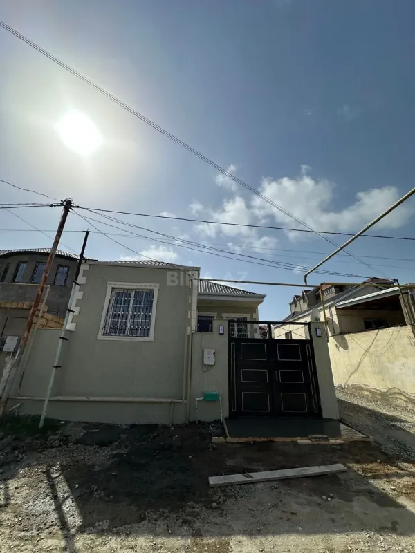 Satılır 3 otaqlı həyət evi 65 m²