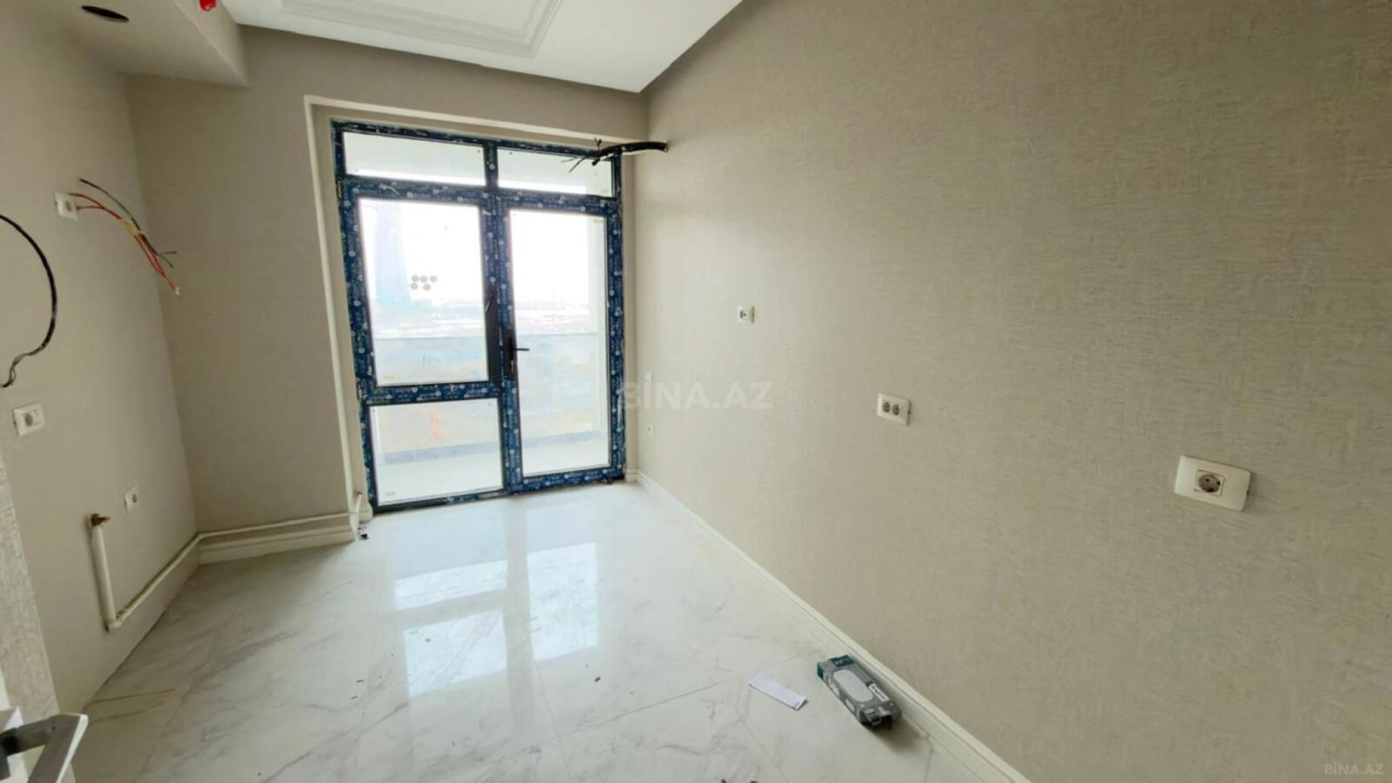 Satılır 2 otaqlı mənzil 70 m²