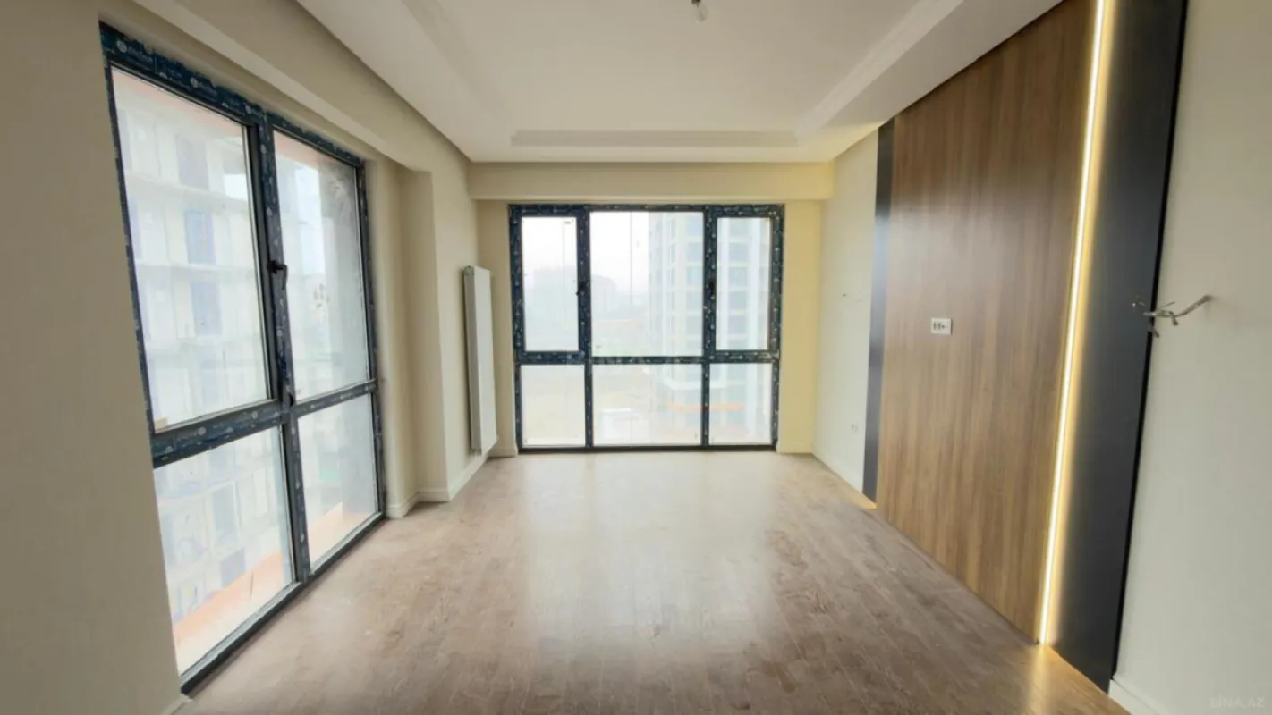 Satılır 2 otaqlı mənzil 70 m²