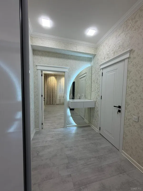Satılır 2 otaqlı mənzil 76 m²