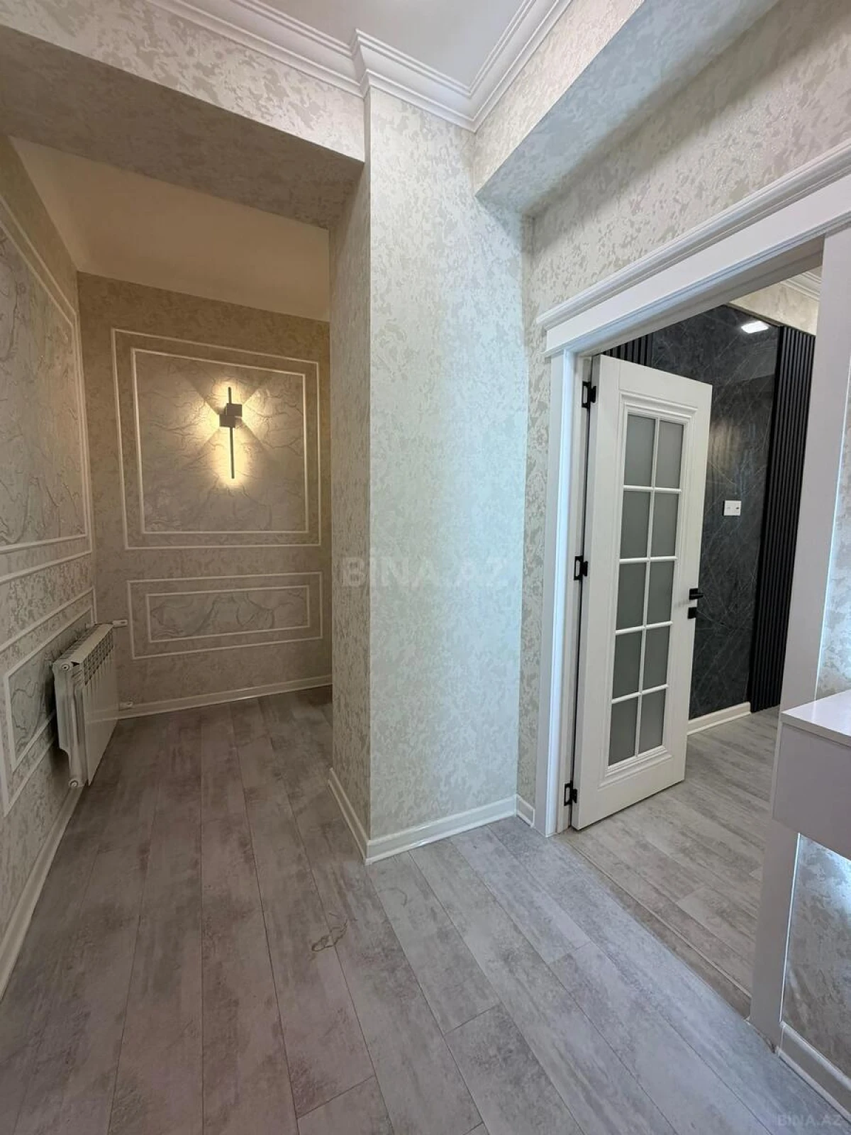 Satılır 2 otaqlı mənzil 76 m²