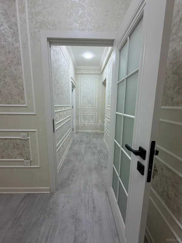 Satılır 2 otaqlı mənzil 76 m²