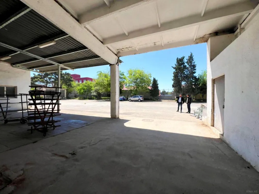 Kirayə verilir obyekt 2100 m²