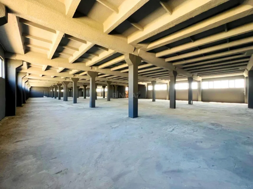 Kirayə verilir obyekt 2100 m²