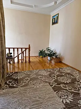 Satılır 5 otaqlı həyət evi 163 m²