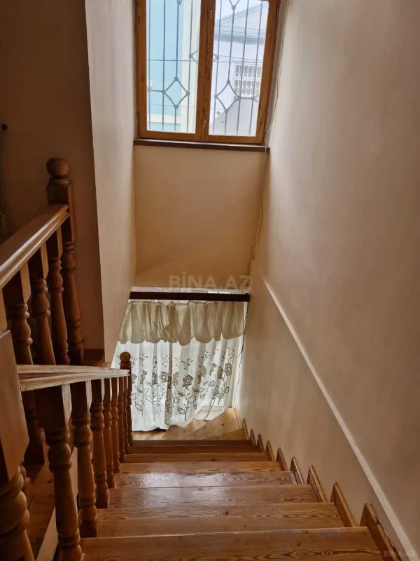 Satılır 5 otaqlı həyət evi 163 m²