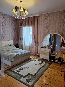 Satılır 5 otaqlı həyət evi 163 m²
