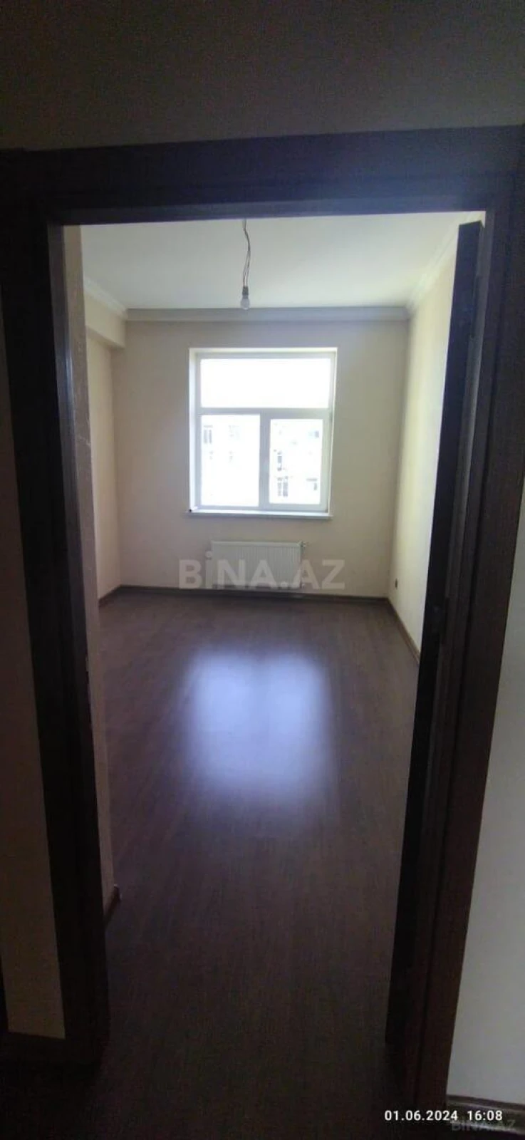 Satılır 4 otaqlı mənzil 117 m²