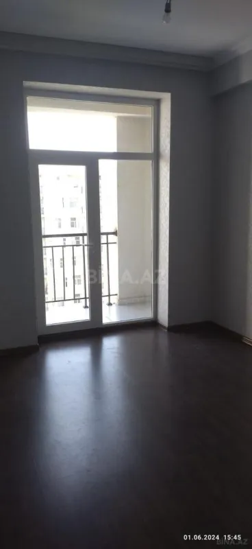 Satılır 4 otaqlı mənzil 117 m²